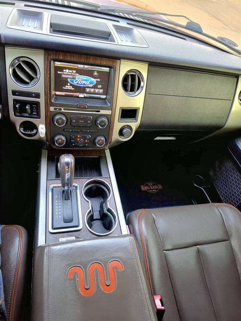 2015 Ford Expedition - $9,999