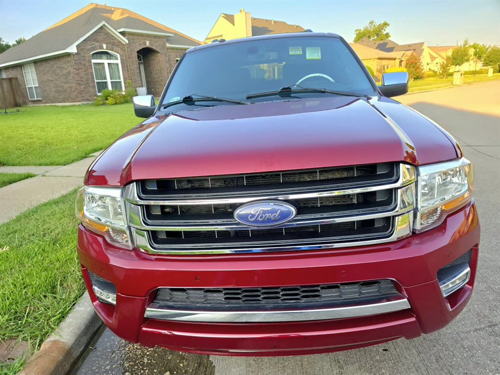2015 Ford Expedition - $9,999