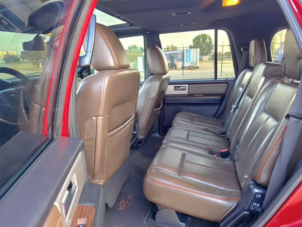 2015 Ford Expedition - $9,999