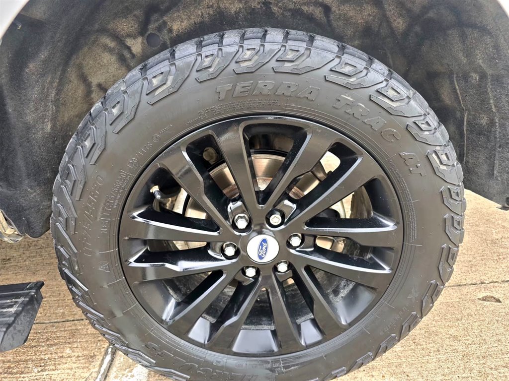 2019 Ford Expedition - $15,999