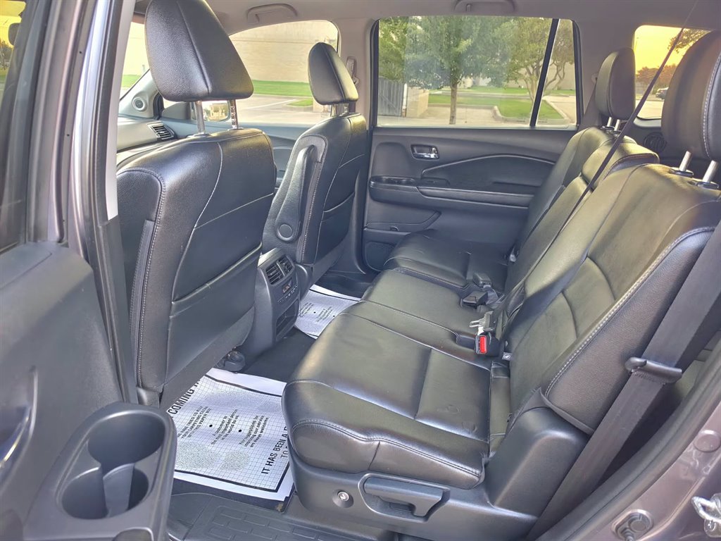 2016 Honda Pilot - $10,999