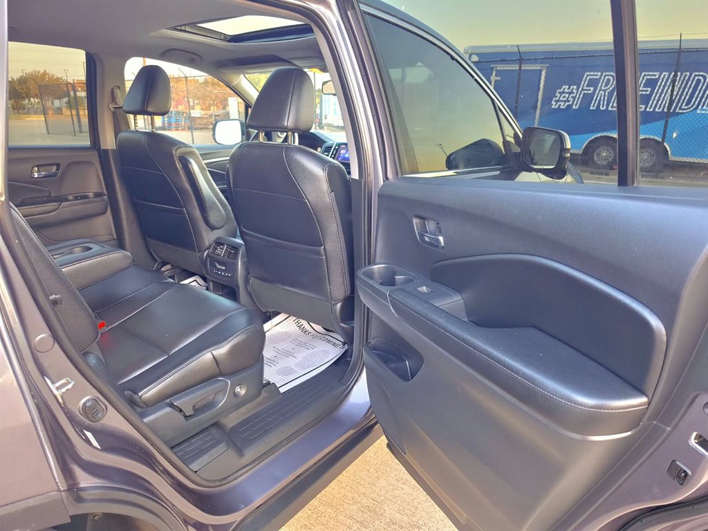 2016 Honda Pilot - $10,999