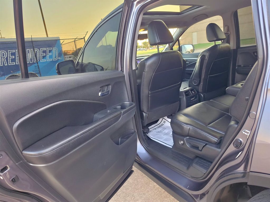 2016 Honda Pilot - $10,999