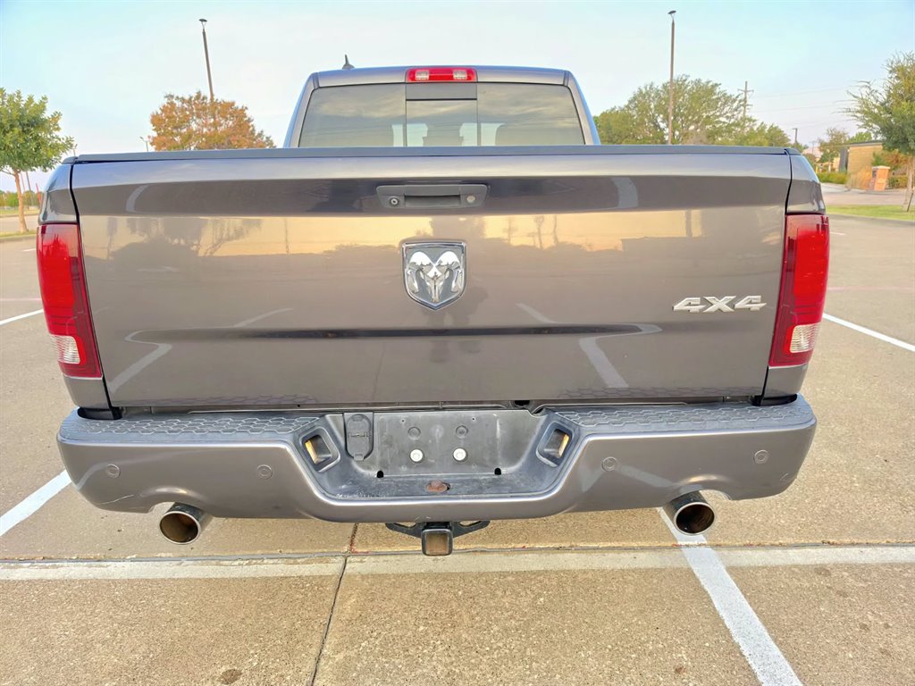 2014 Ram 1500 - $10,999