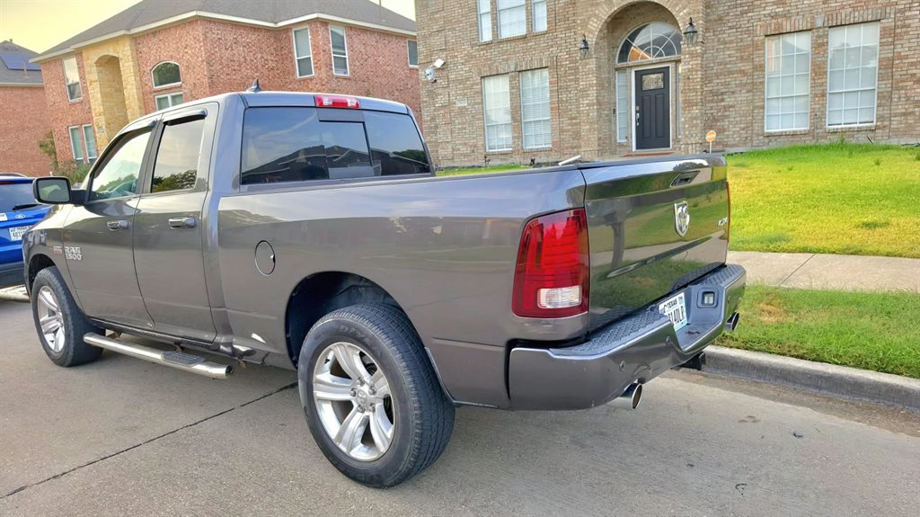 2014 Ram 1500 - $10,999