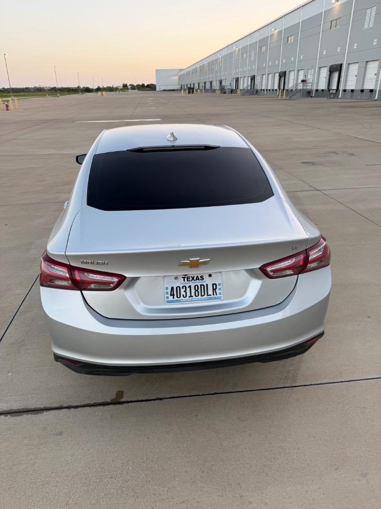 2022 Chevrolet Malibu - $10,499