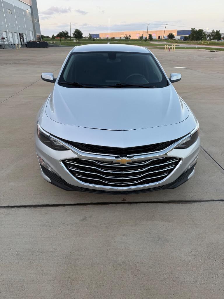 2022 Chevrolet Malibu - $10,499