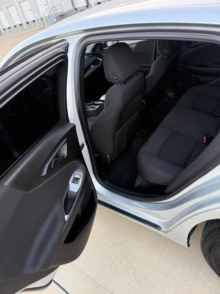 2022 Chevrolet Malibu - $10,499