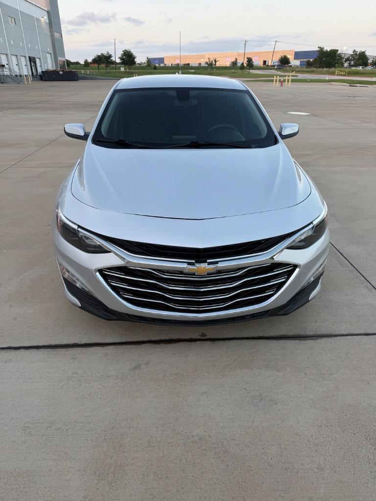 2022 Chevrolet Malibu - $10,499