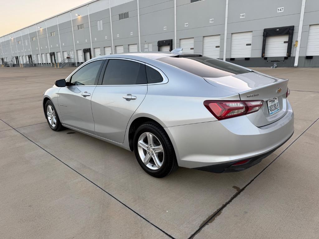 2022 Chevrolet Malibu - $10,499