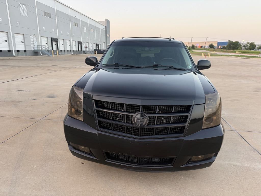 2013 Cadillac Escalade - $8,999