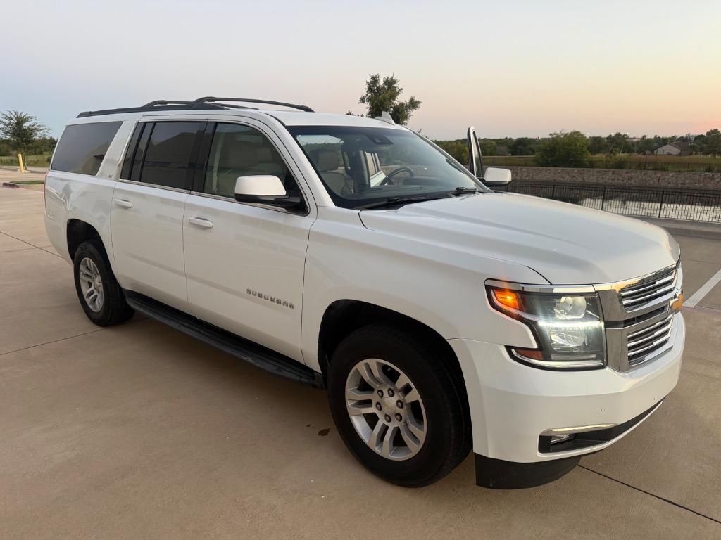 2019 Chevrolet Suburban - $14,999