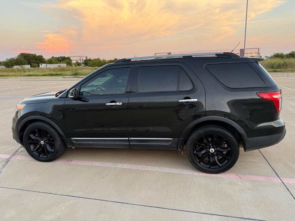 2015 Ford Explorer - $7,999