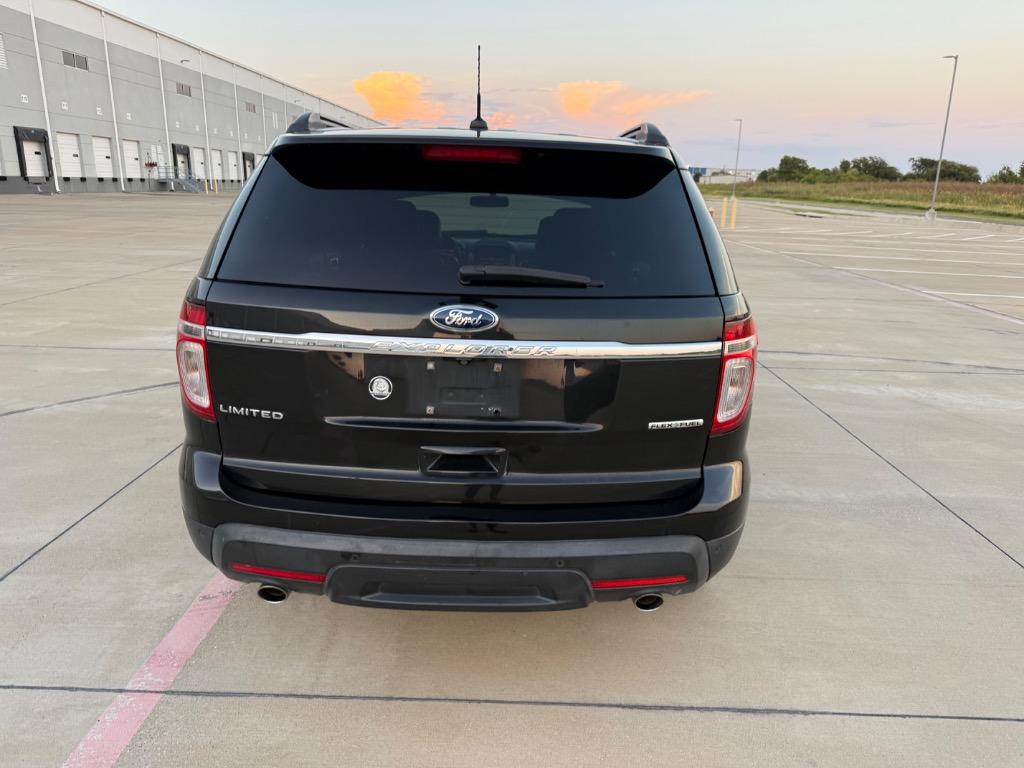 2015 Ford Explorer - $7,999