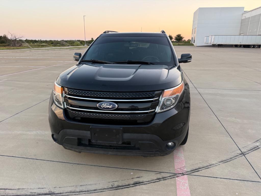 2015 Ford Explorer - $7,999