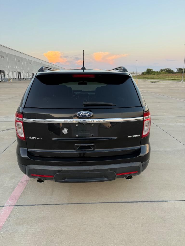 2015 Ford Explorer - $7,999