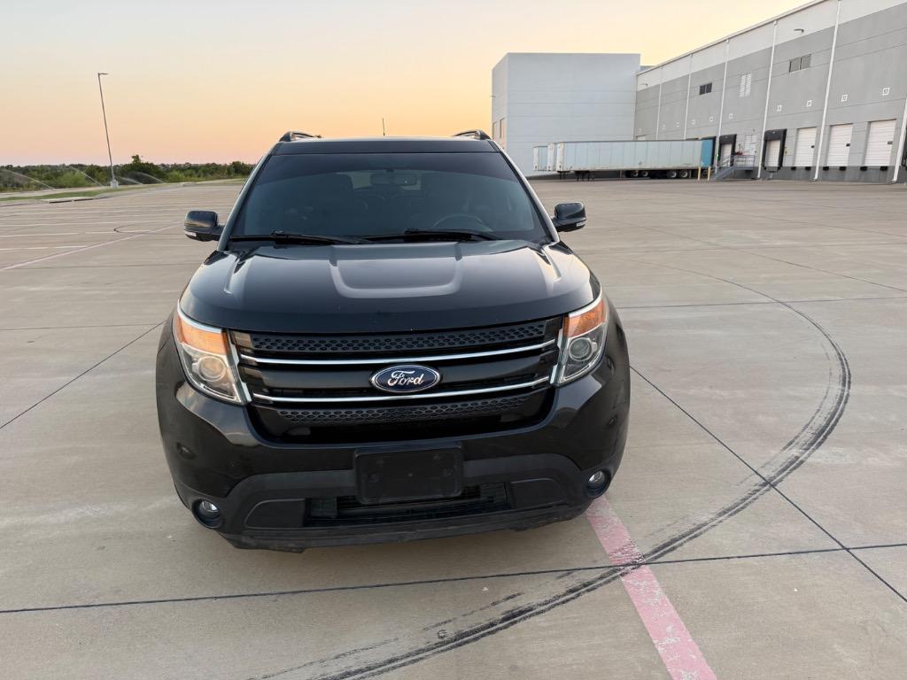 2015 Ford Explorer - $7,999