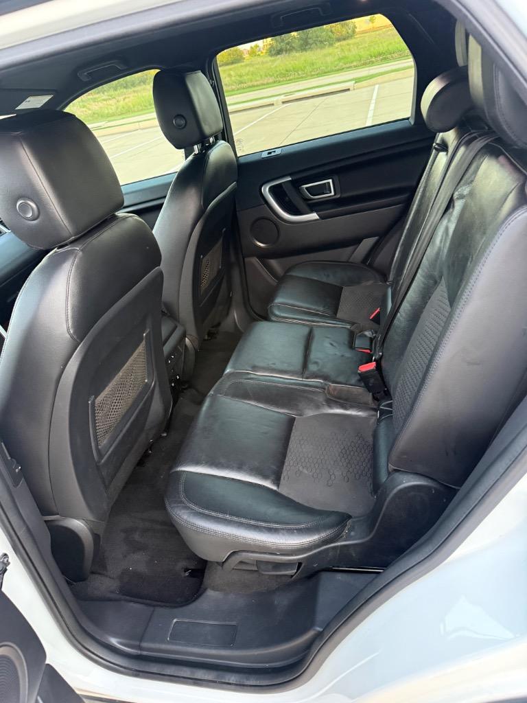 2016 Land Rover Discovery - $8,800