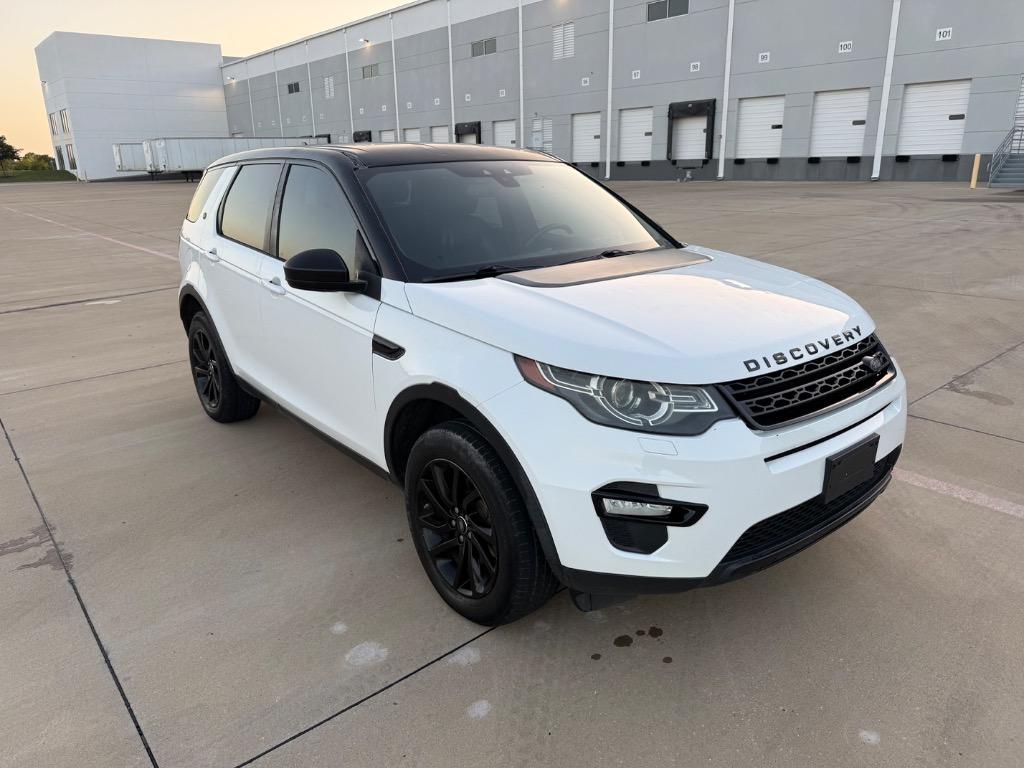 2016 Land Rover Discovery - $8,800