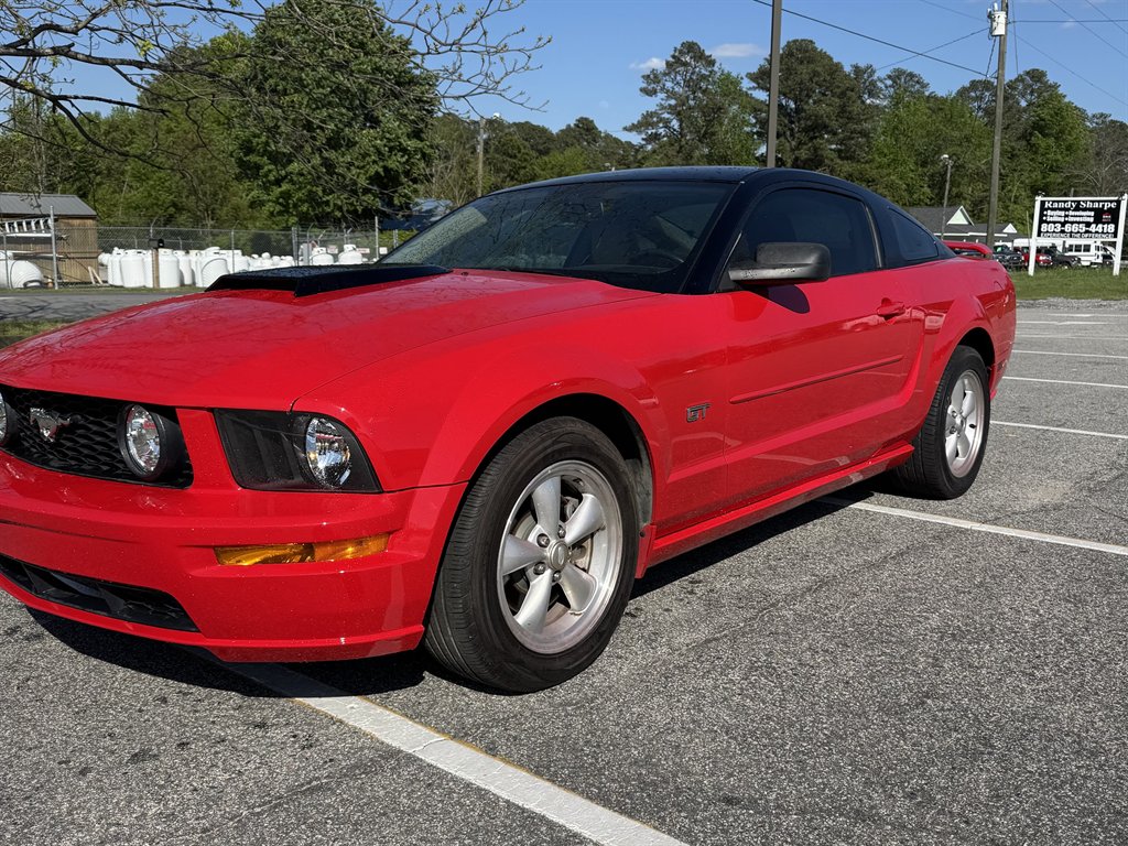 2007 Ford Mustang GT Deluxe photo
