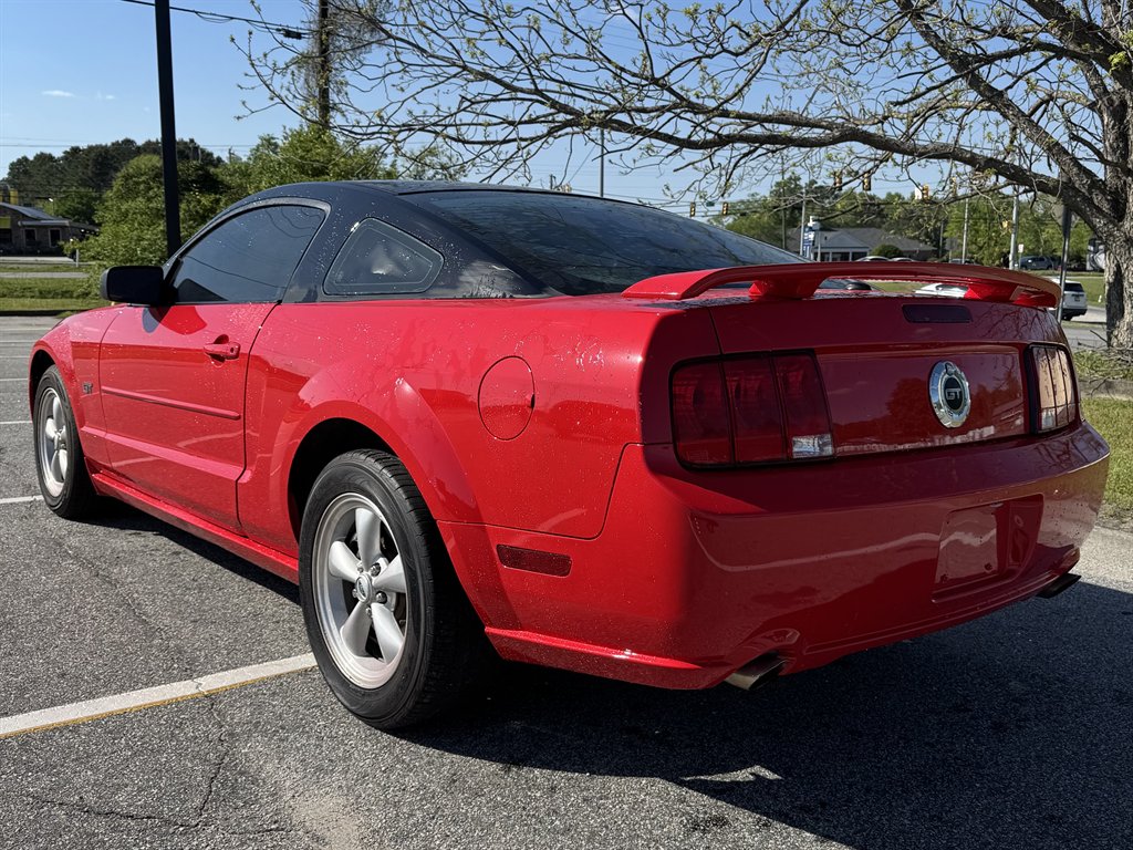 2007 Ford Mustang GT Deluxe photo