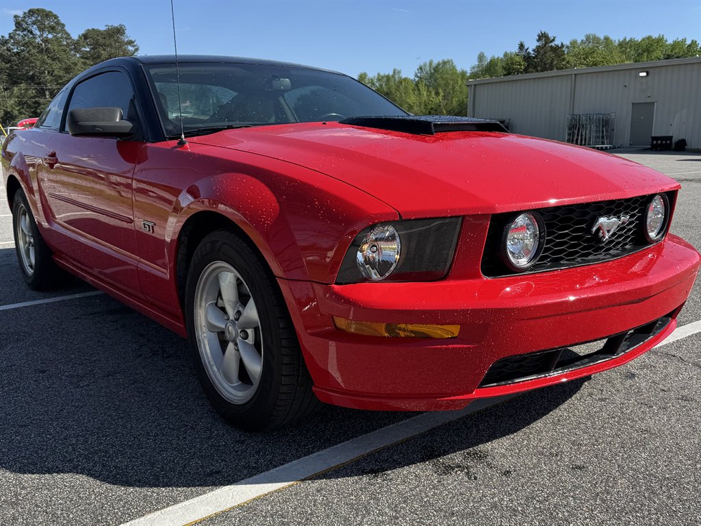 2007 Ford Mustang GT Deluxe photo