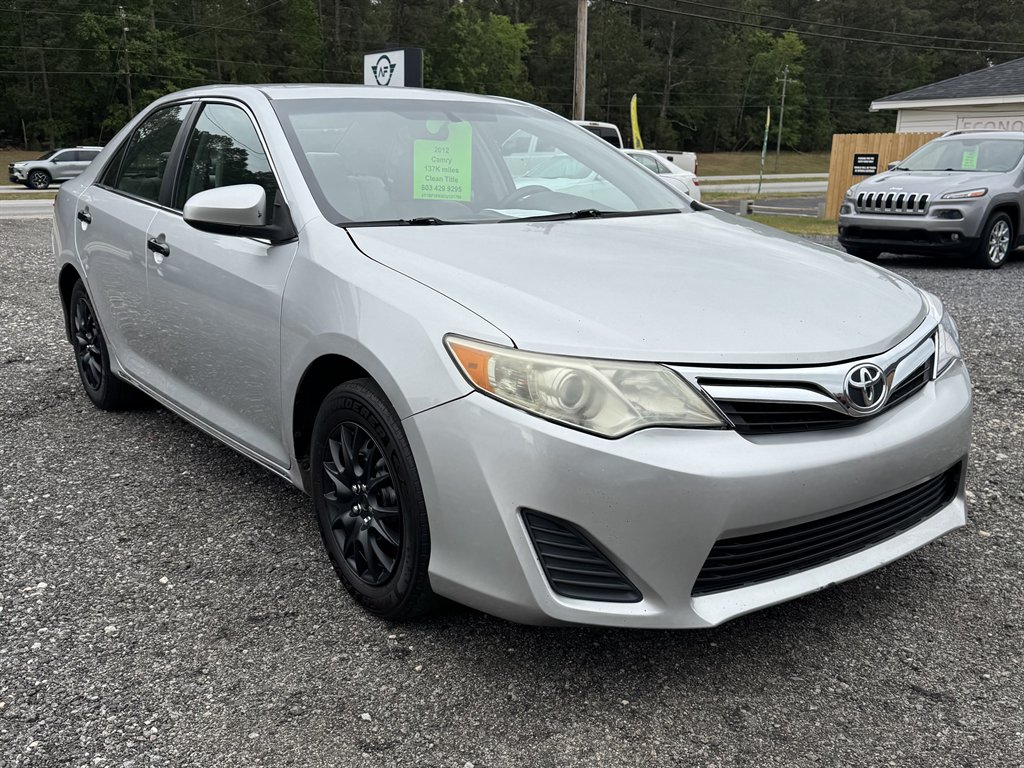 2012 Toyota Camry - $6,900
