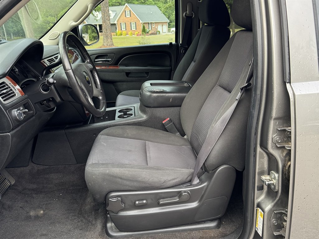 2012 Chevrolet Tahoe - $8,500