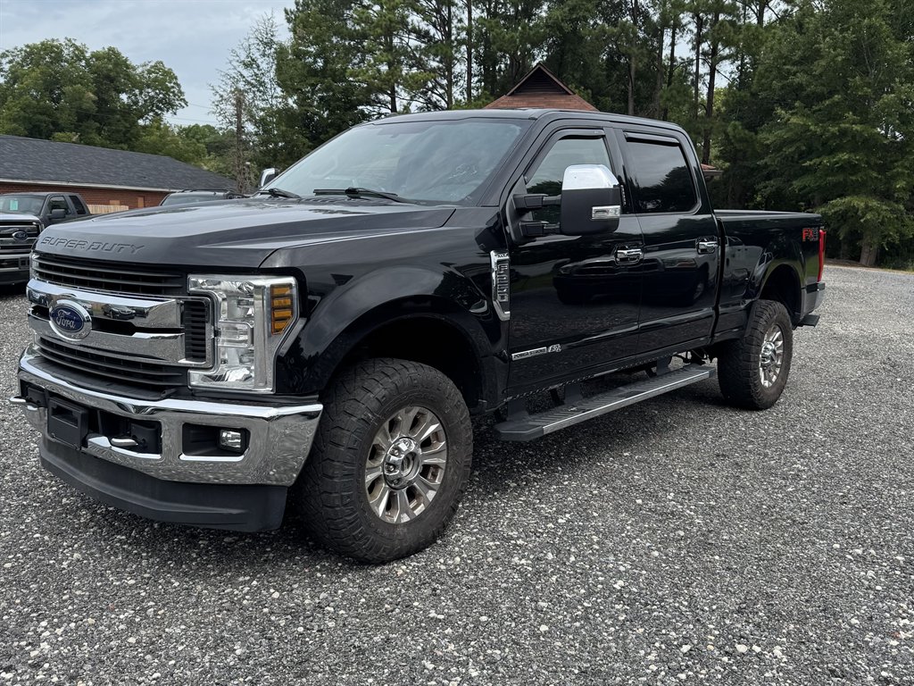 2018 Ford F-250 - $23,900