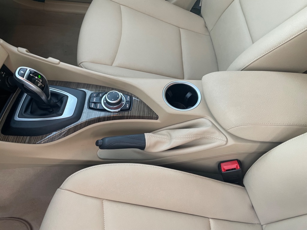 2015 BMW X1 SUV / Crossover - $11,999
