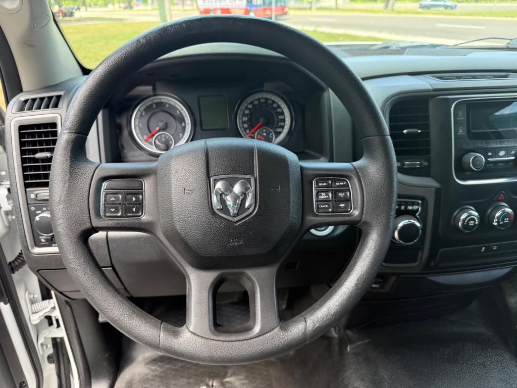 2017 RAM 1500 Tradesman photo