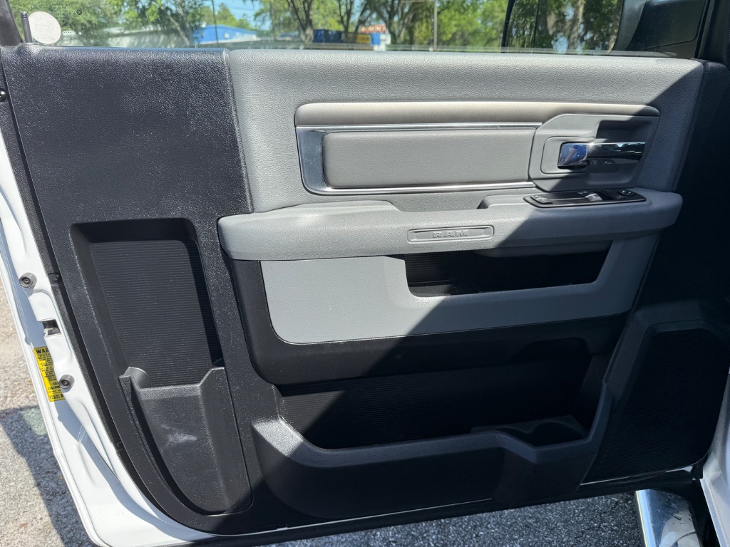 2015 RAM 1500 Express photo