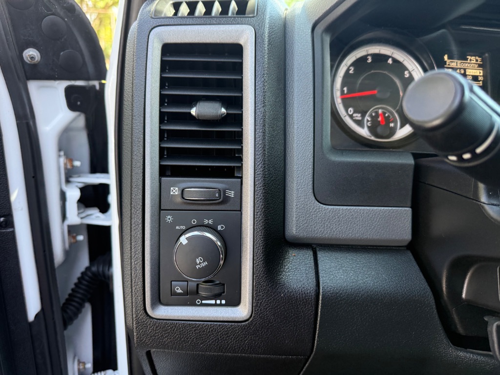 2015 RAM 1500 Express photo