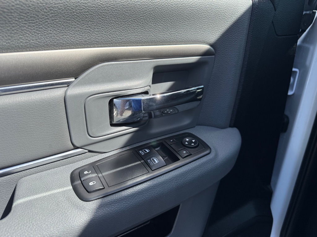 2015 RAM 1500 Express photo