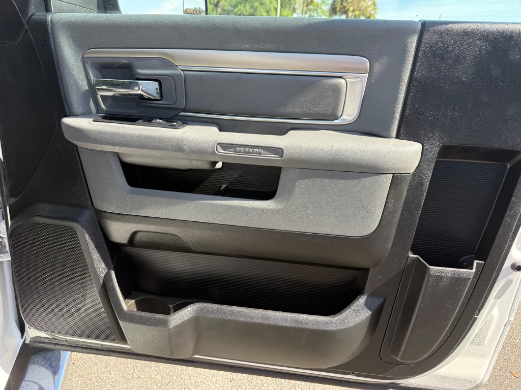 2015 RAM 1500 Express photo