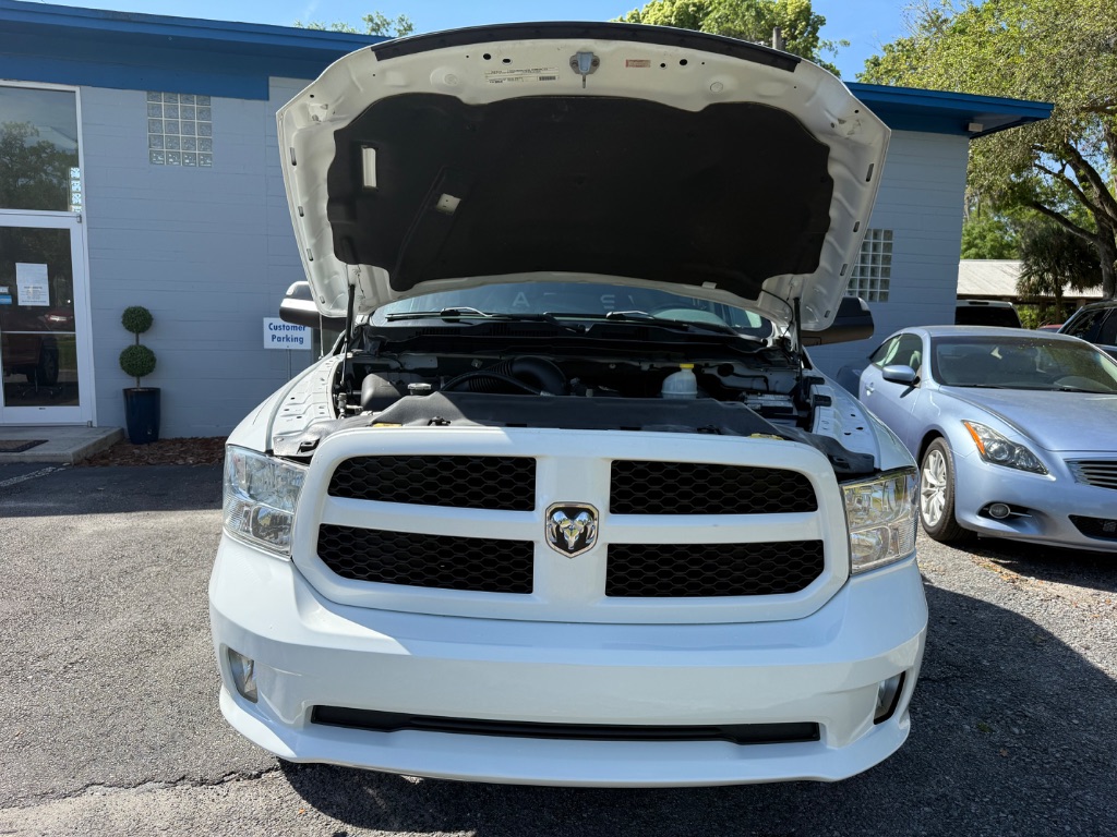 2015 RAM 1500 Express photo