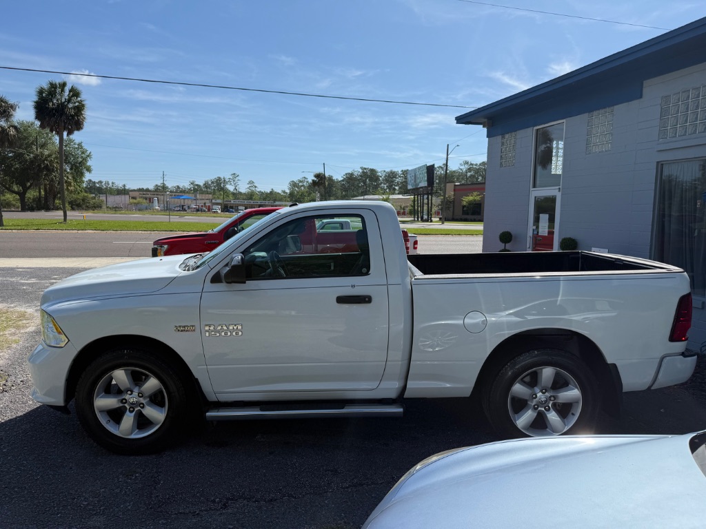 2015 RAM 1500 Express photo