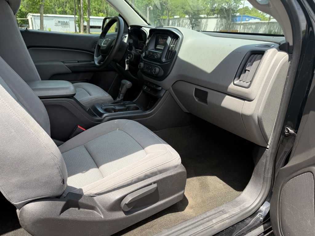 2016 GMC Canyon photo
