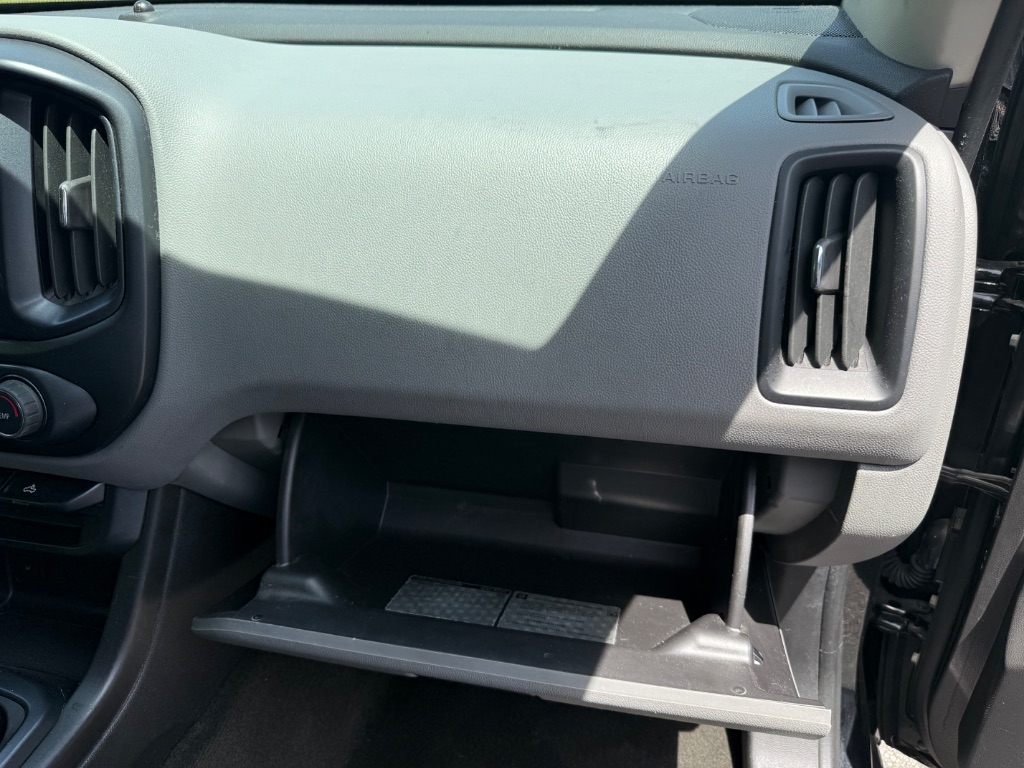 2016 GMC Canyon photo