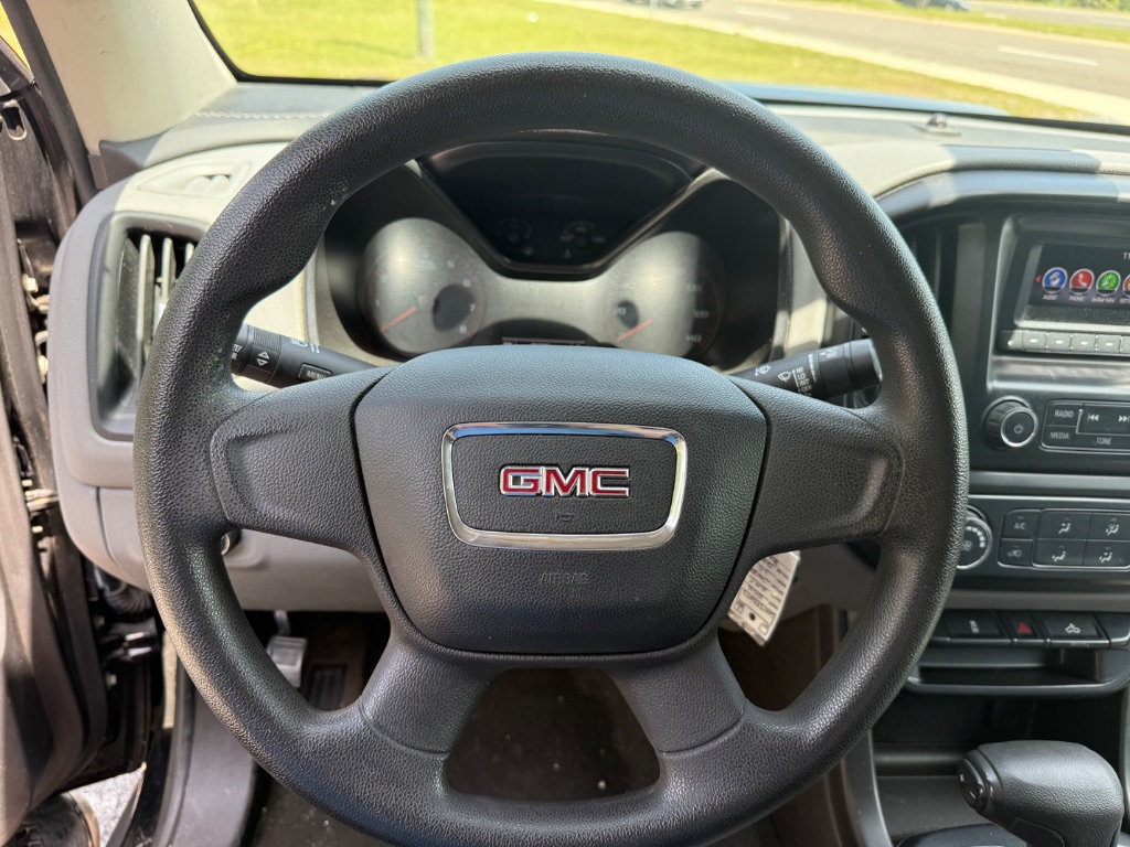 2016 GMC Canyon photo
