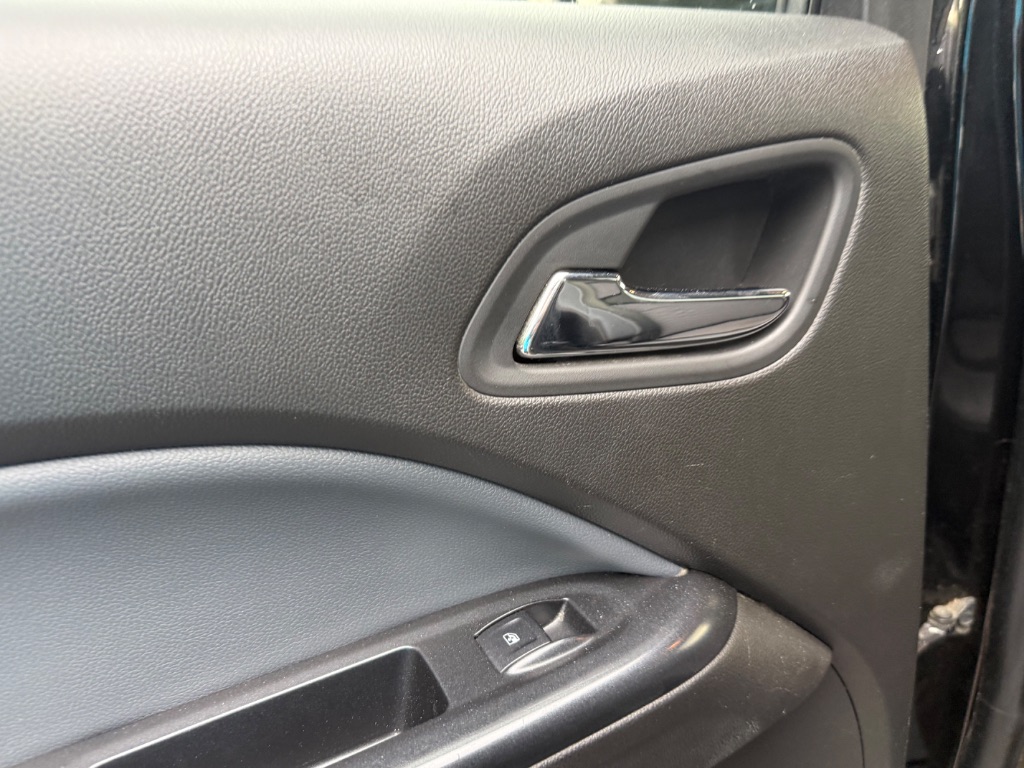 2015 Chevrolet Colorado - $15,777