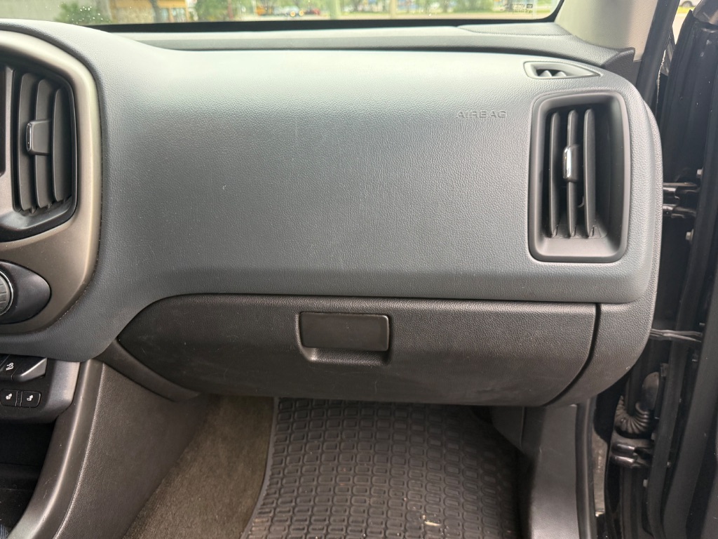 2015 Chevrolet Colorado - $15,777