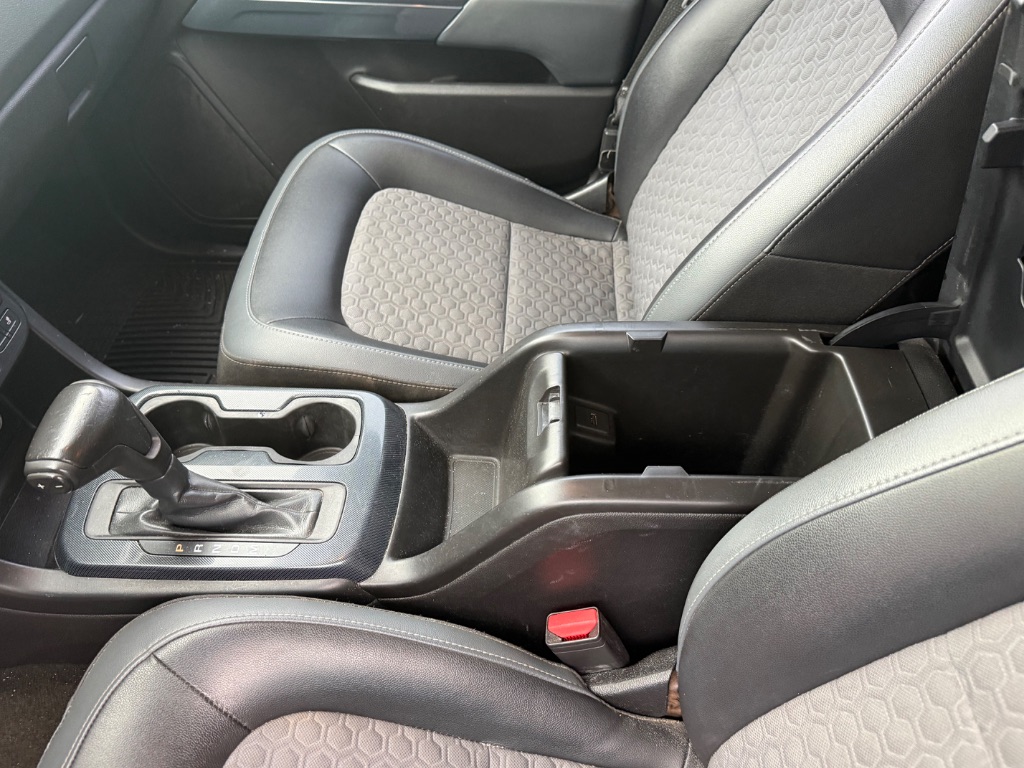 2015 Chevrolet Colorado - $15,777