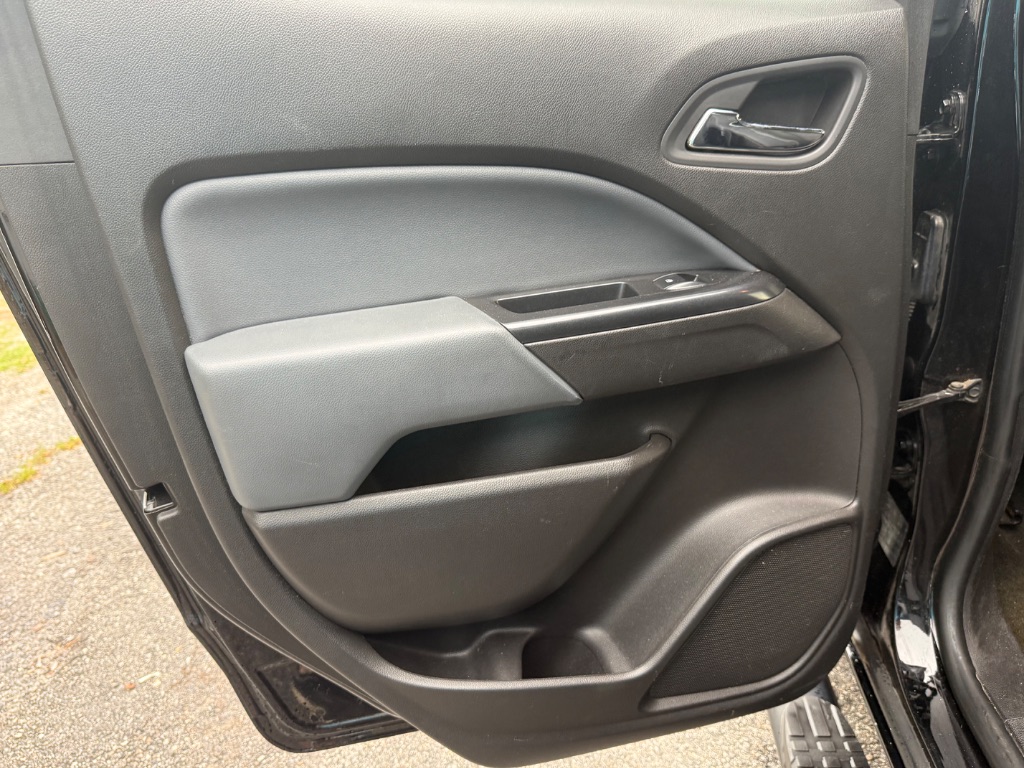 2015 Chevrolet Colorado - $15,777