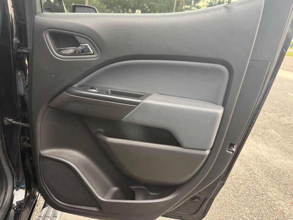2015 Chevrolet Colorado - $15,777