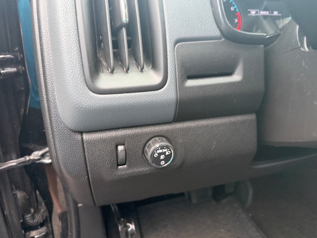 2015 Chevrolet Colorado - $15,777