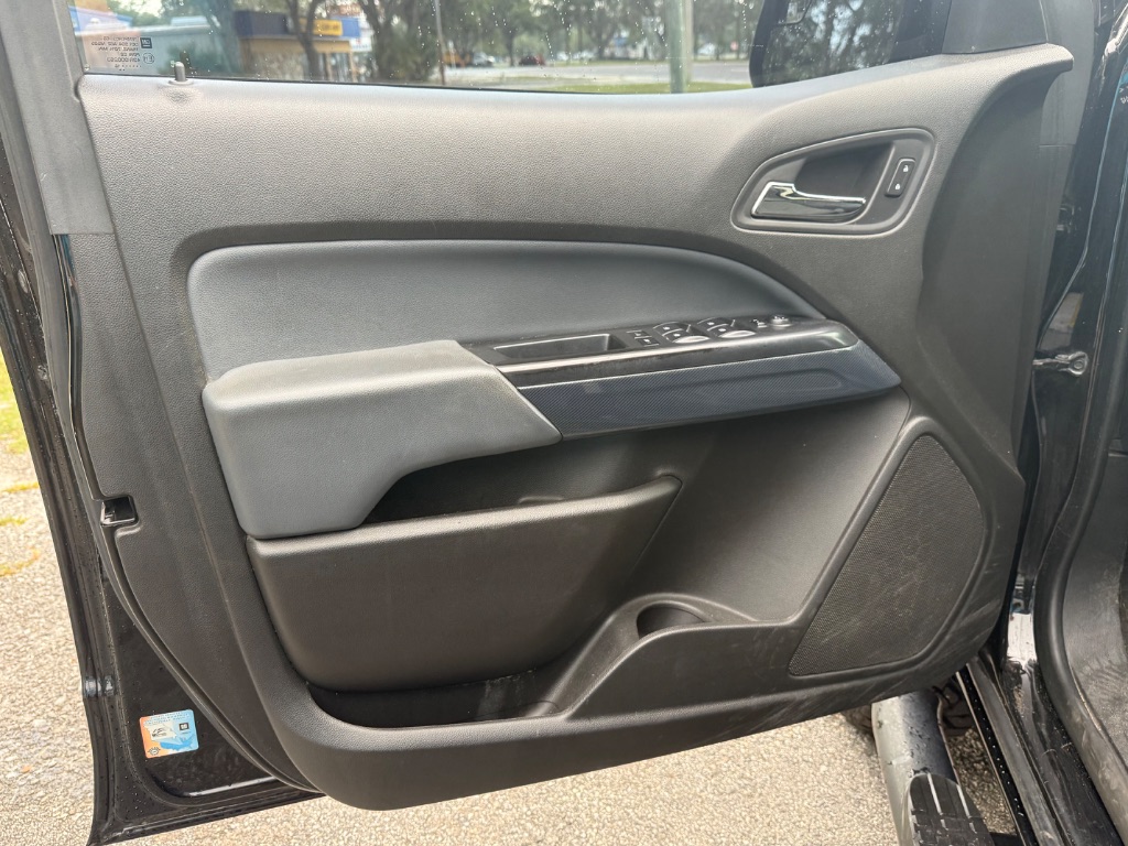 2015 Chevrolet Colorado - $15,777