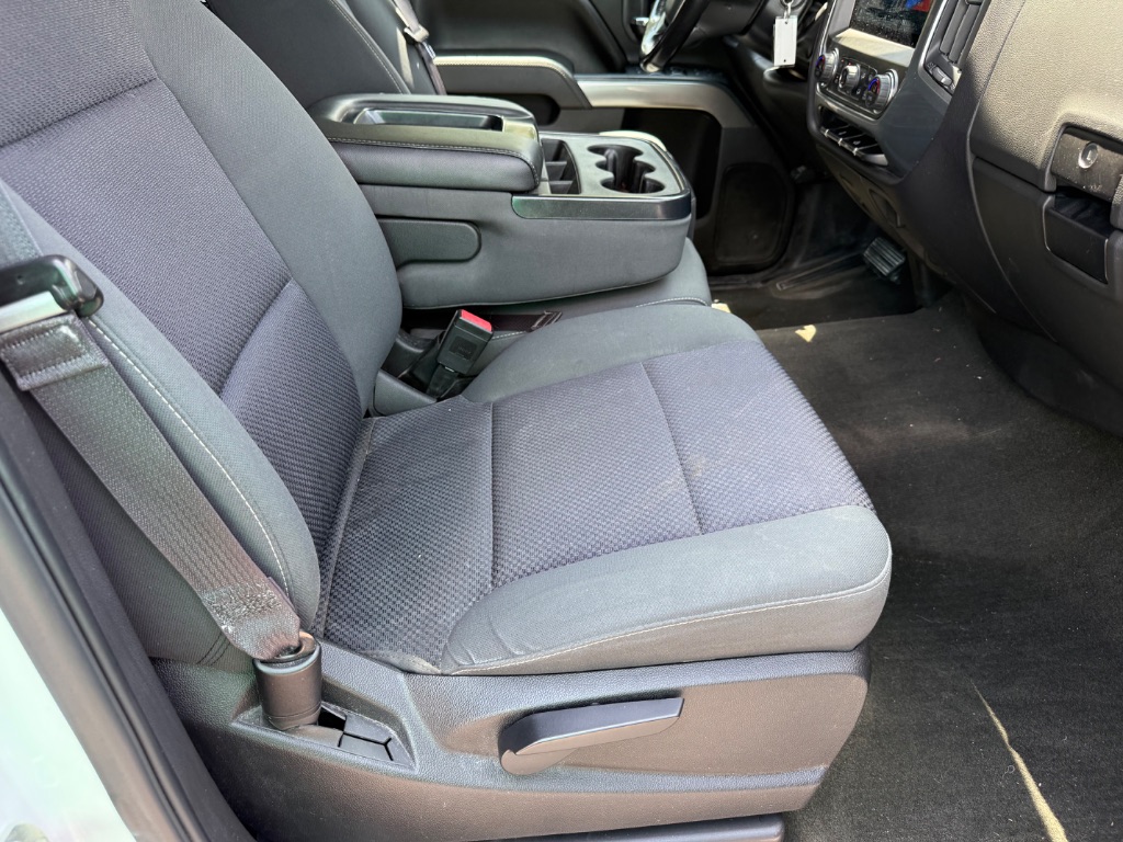 2016 Chevrolet Silverado 1500 - $17,999