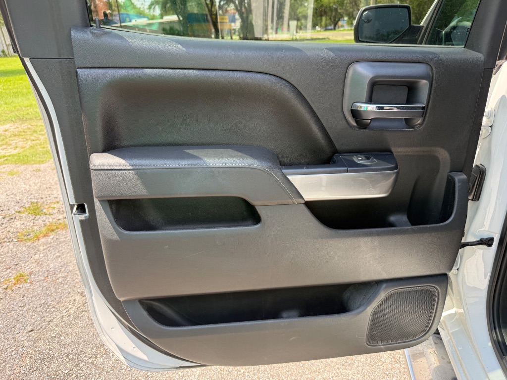 2016 Chevrolet Silverado 1500 - $17,999