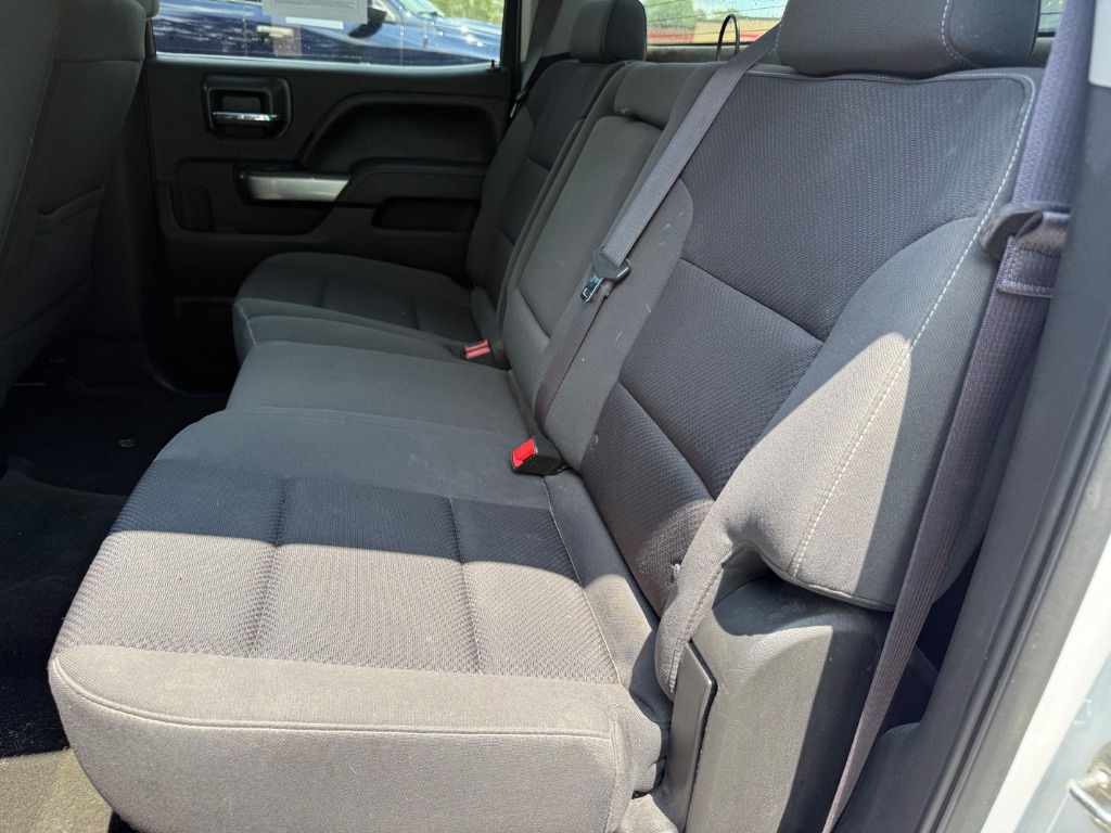 2016 Chevrolet Silverado 1500 - $17,999